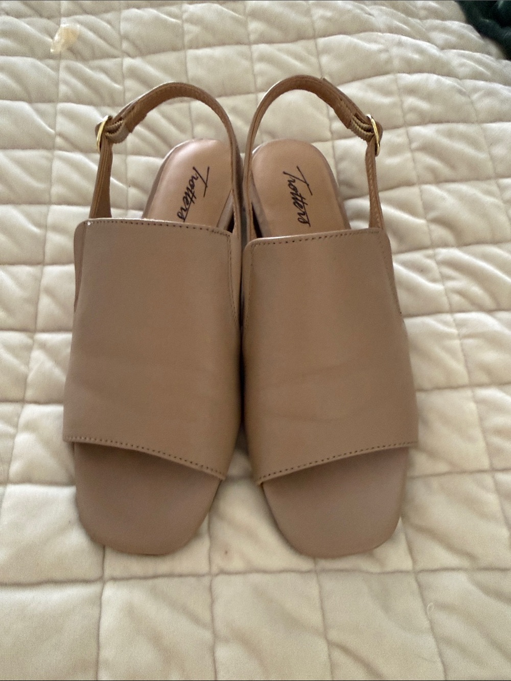 Trotters Beige Open-Toe Slingback Mules